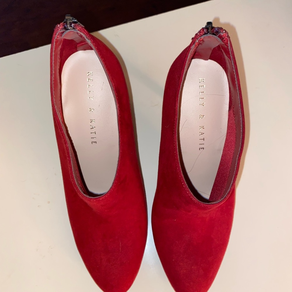 NWOT Kelly & Katie Laylla booties - Picture 6 of 6